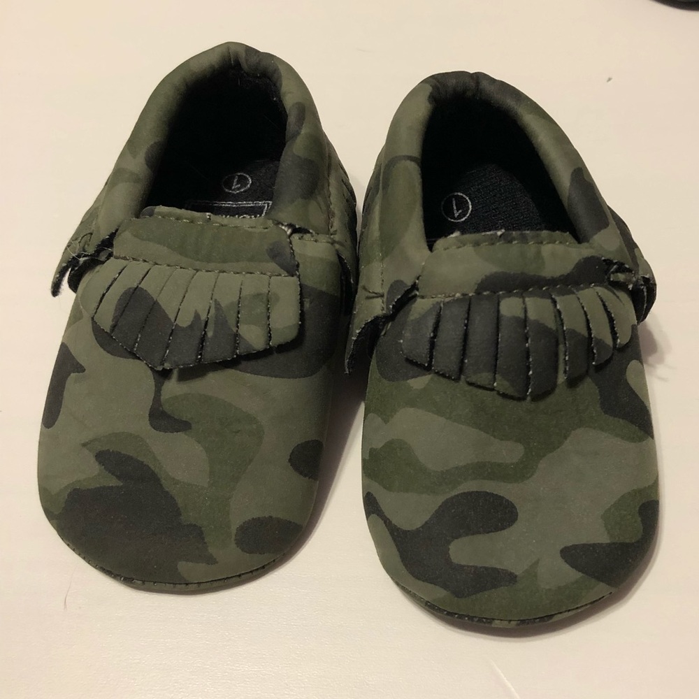 Romirus baby moccasins